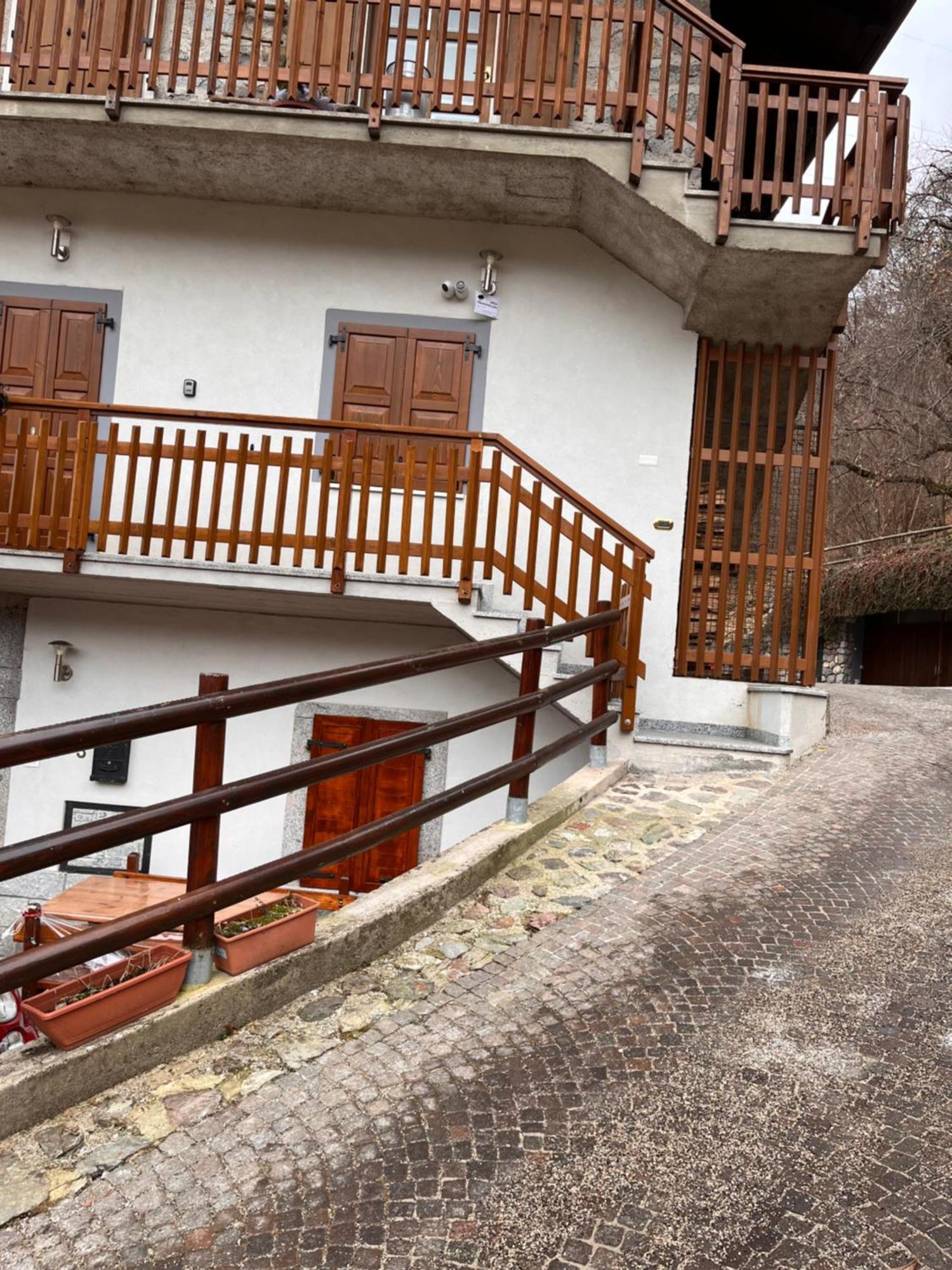 شقة Casa Mario ريفا ديل غاردا المظهر الخارجي الصورة